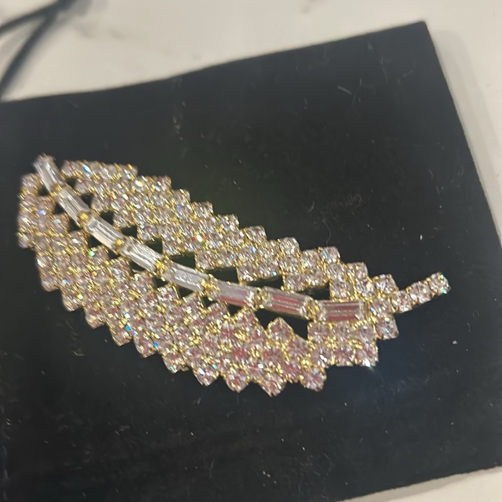 Vintage Feather Cubic Zirconia Brooch-Boutique - Picture 7 of 7